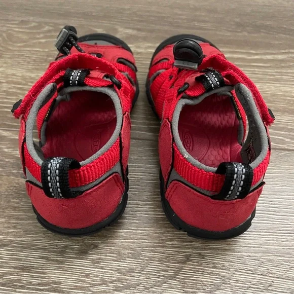 Boy’s Keen Washable Sandals, Red, Size 10K - Picture 4 of 6